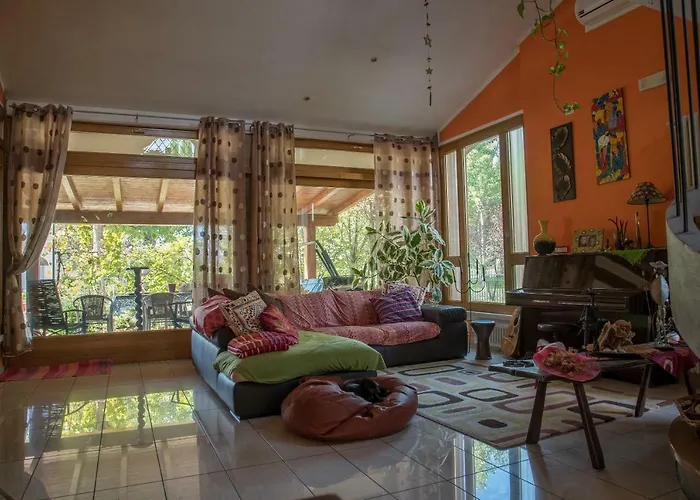 La Luce Della Luna Bed & Breakfast *