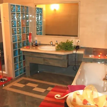 La Luce Della Luna Bed & Breakfast