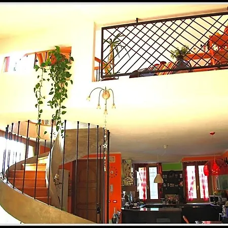 La Luce Della Luna Bed & Breakfast *